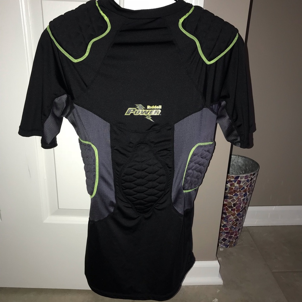 Men’s Riddell power volt 5 padded football shirt.